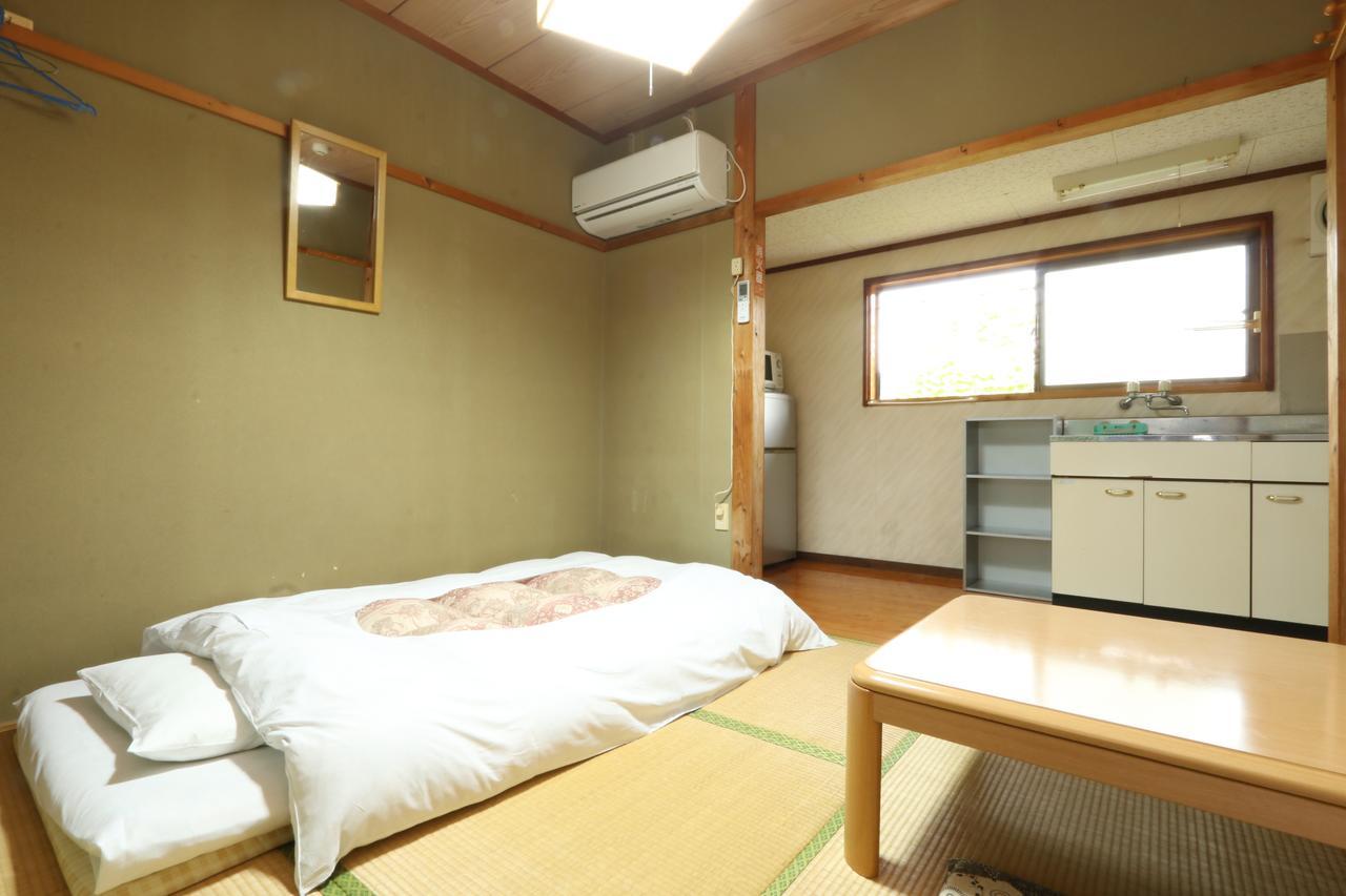 Hotel Chikurin Onsen Satsuma Zimmer foto
